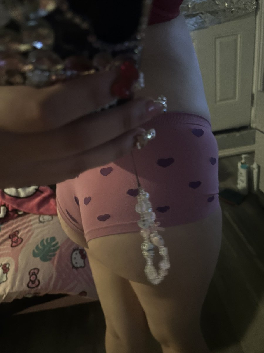 prettypinkwapp's tweet photo. who wants to stuff they face in it 🌚 #latina #horny #goon #fatass #pussy #wet #cali #meets #nsfw https://t.co/y4hqBS57a3
