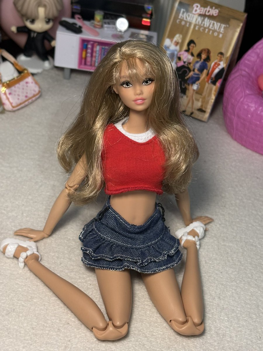 zrllross's tweet photo. Turned her into Baby Britney  🤩🥳 https://t.co/ferpuHjykh