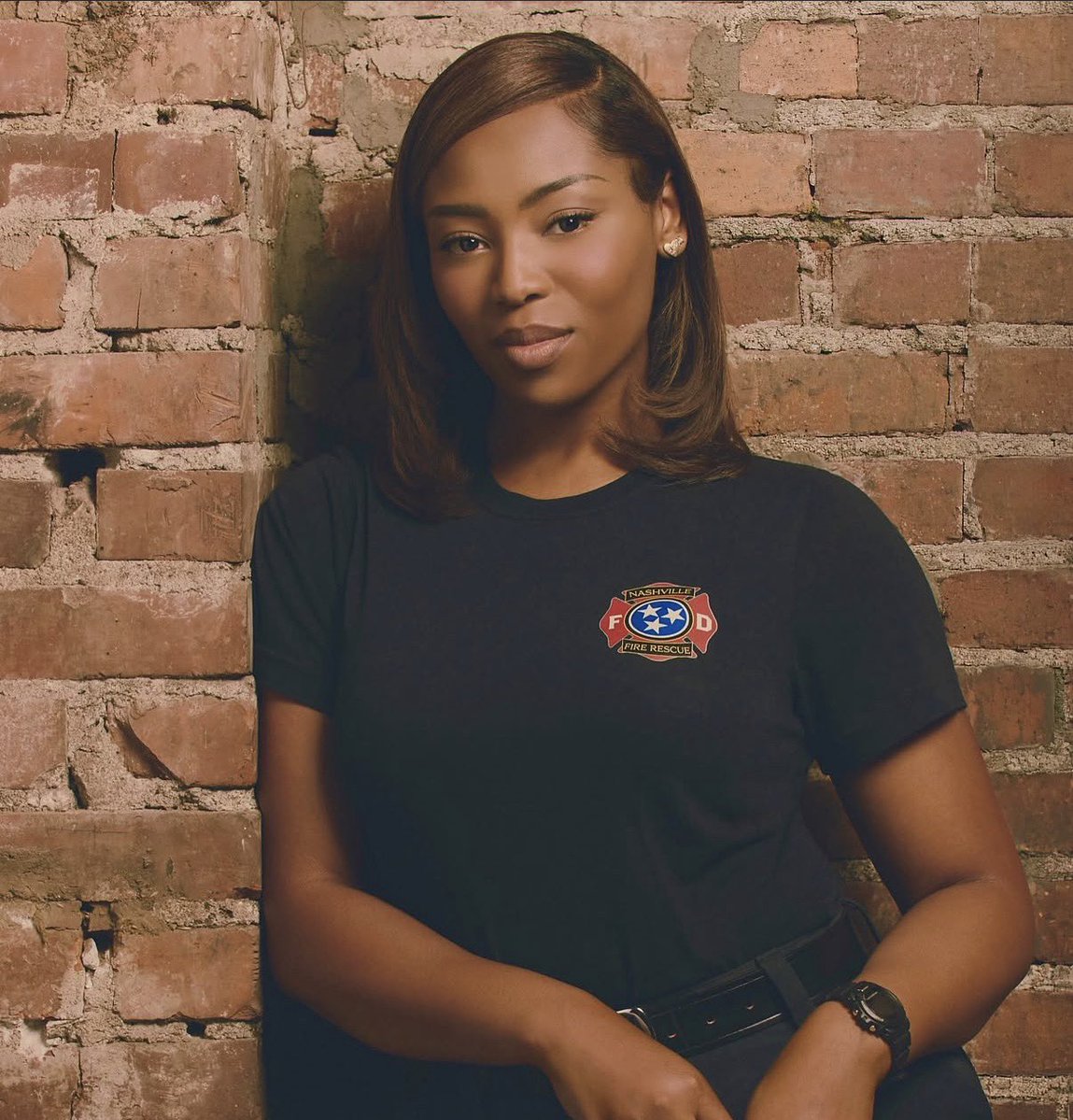 generationybh's tweet photo. Hailey Kilgore is Taylor Thompson in 911 Nashville. The new season premieres Thursday, October 15. 🧯❤️‍🔥 https://t.co/5tkiKaD5uQ