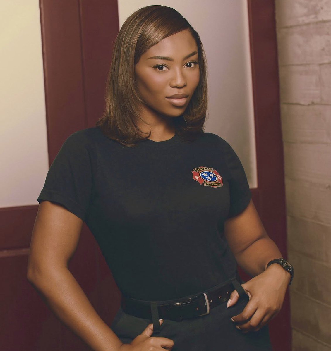 generationybh's tweet photo. Hailey Kilgore is Taylor Thompson in 911 Nashville. The new season premieres Thursday, October 15. 🧯❤️‍🔥 https://t.co/5tkiKaD5uQ