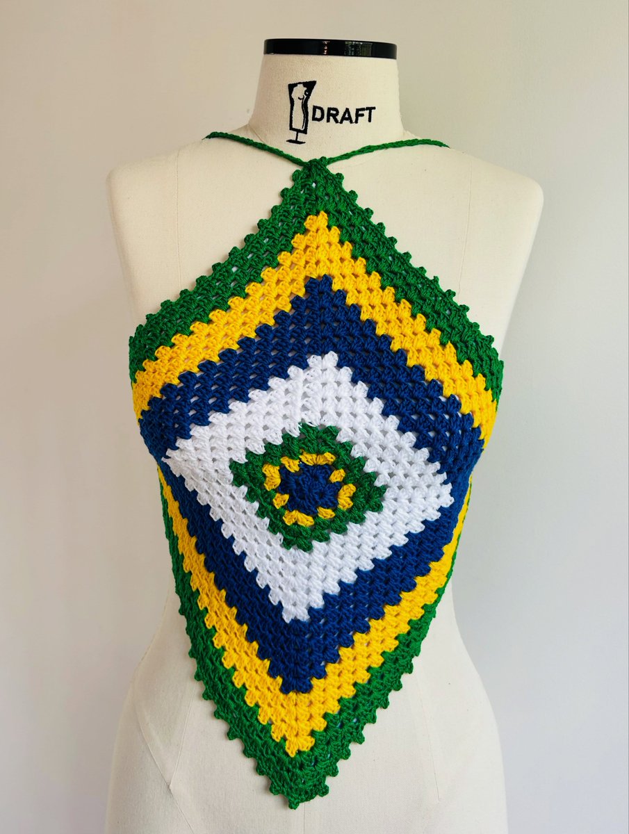 RafaBailarin's tweet photo. Top frente única disponível para encomendas. Forrado e com envio para todo o Brasil. https://t.co/nIAvhPqzrQ