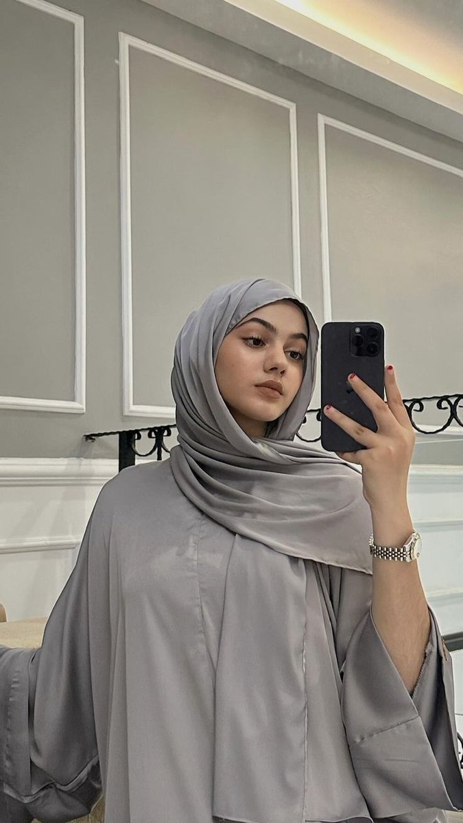 LoreKir's tweet photo. أحتاج كلمة تُطمئن قلبي... https://t.co/212mKiKcE1