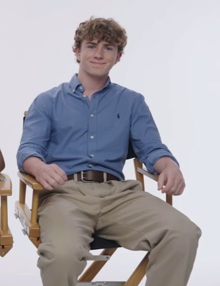 homoslutzz's tweet photo. He’s so pretty and that man spread makes me 🤫
#fyp #fypシ゚viral #walkerscobell https://t.co/tsospGHQyM