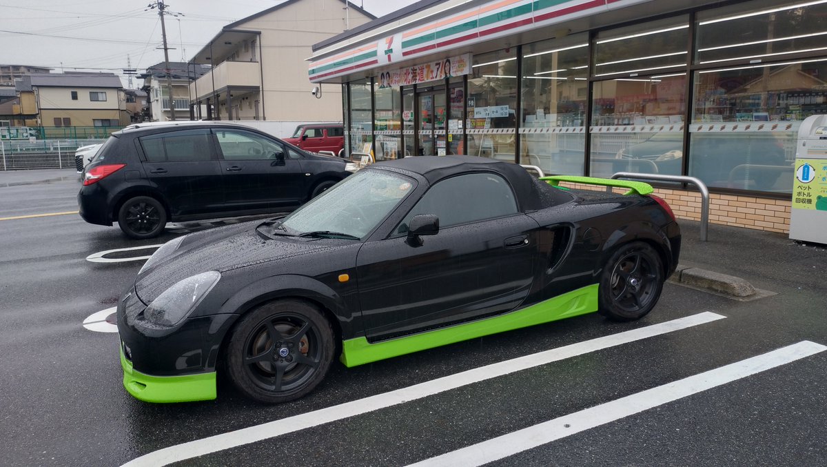 pspsffxiv's tweet photo. MR-S1台でも大抵不便なくいけるけど欲を言えば軽自動車も欲しい
ハスラーかN-ONEあたり https://t.co/IIMCesRH5l