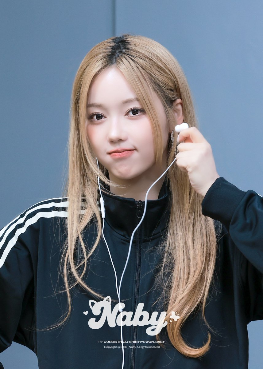 OBD_Naby's tweet photo. 260913 HQ
🖤🤍
#OURBIRTHDAY #OBD 
#신혜원 #SHINHYEWON 
#HAPPY_HYEWON_DAY https://t.co/q4QFGc7qcP