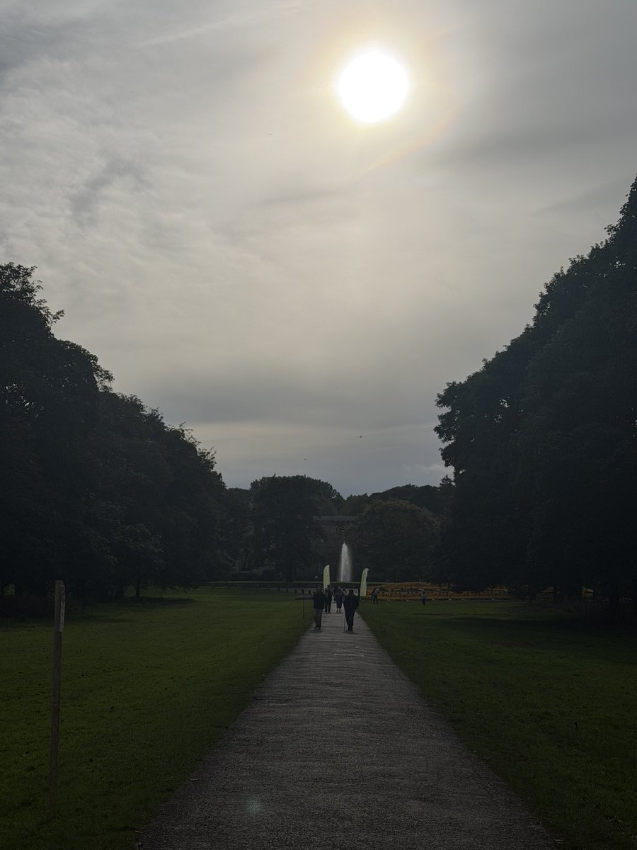 _sueeeX's tweet photo. Little wander round Towneley 🙌🏼 https://t.co/l6xrF42Ydi