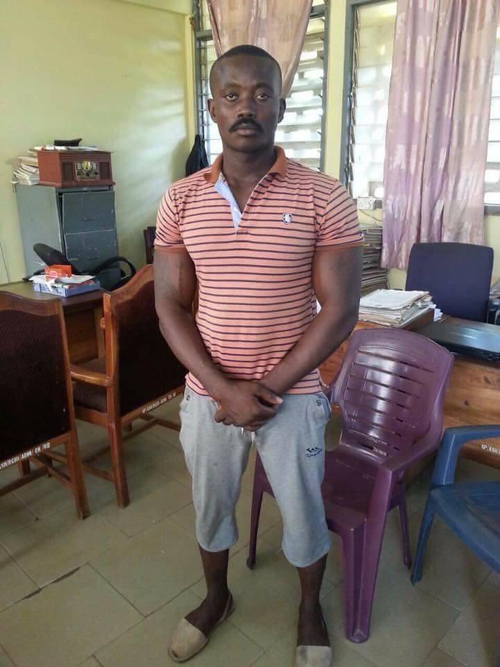 nyavorx's tweet photo. Fellow Ghanaians, 

This is Kojo Bamba, the leader of the Delta Force vigilante group that stormed the court premises in March 2017 in Kumasi, chased out a sitting judge and freed criminals.

Today, the NPP has rewarded him with 1st Vice Chair position. You know what to do. https://t.co/EqBcbXAoz6