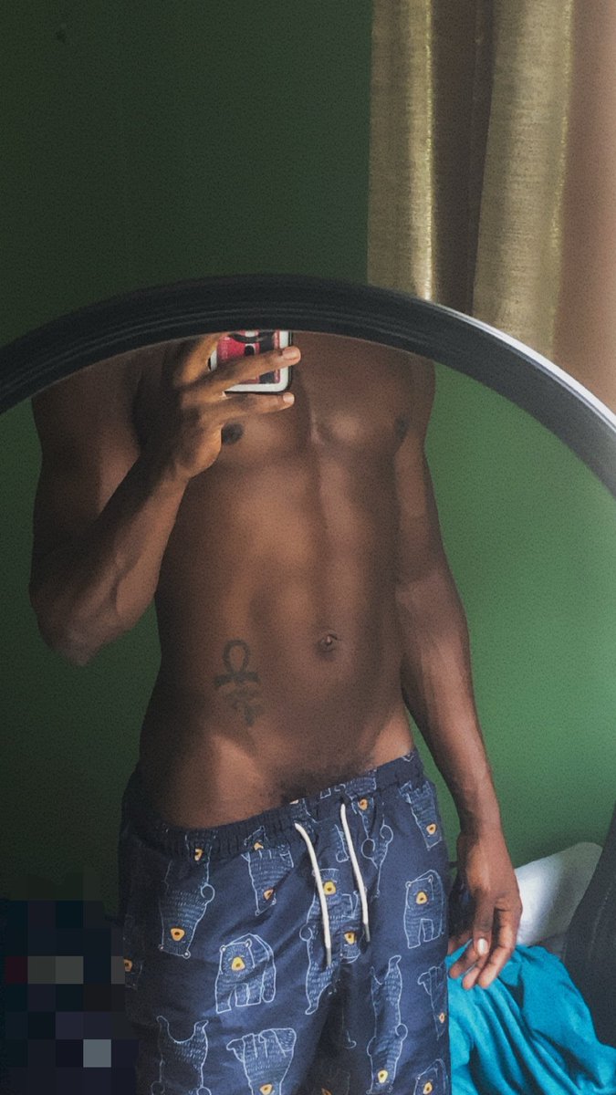 Sekk_sss's tweet photo. Just because my baby asked me to post https://t.co/eQoiCQr6pO