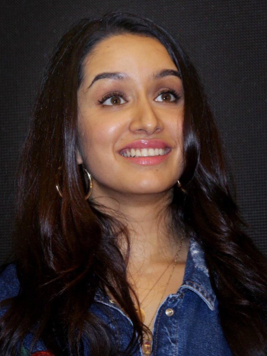 shraddhadailyx's tweet photo. Shraddha Kapoor ❤️‍🔥 https://t.co/Qz5cmtQSfm