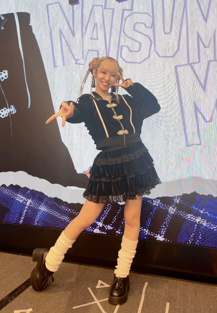 natyaaaaaaan07's tweet photo. ぜーんしん！🤍🖤 https://t.co/htnstYlclI