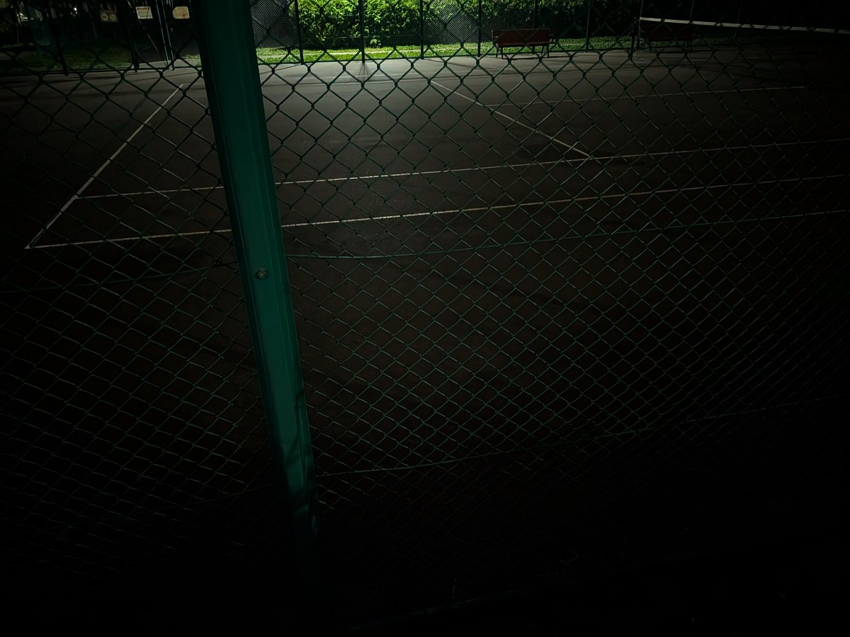 Tobeistodo's tweet photo. #夜ウォーキング 10/5

歩き始めは指先冷たいから、手袋必要かもしれない。(身体温まったら、外すけ��)

昨日の昼間に乗ったバス、暖房入っていて驚いた。 https://t.co/9pGYJJtvyv