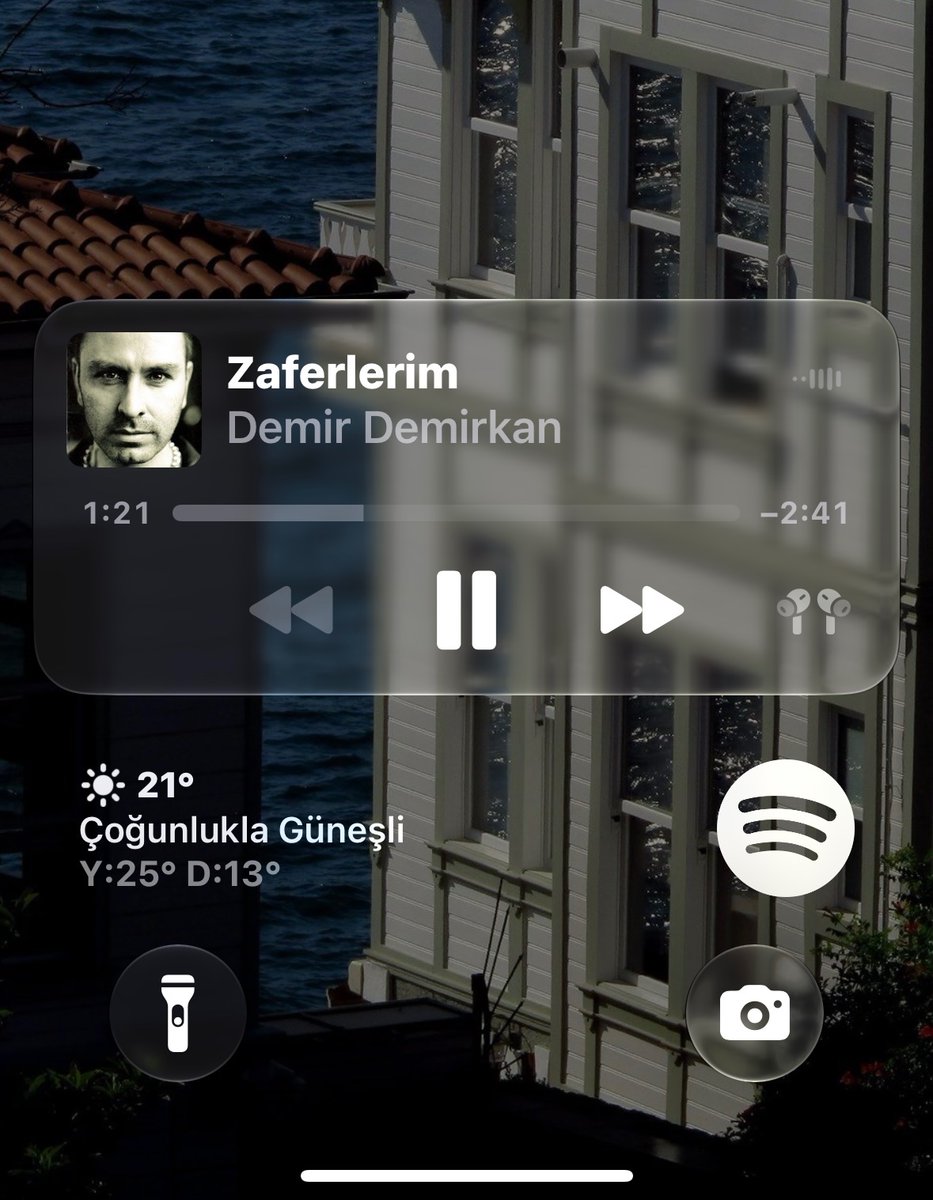 valennforart__'s tweet photo. dinleyin ve dinlettirin. en sevdiğim şarkı..:) https://t.co/c90LRqxdOr