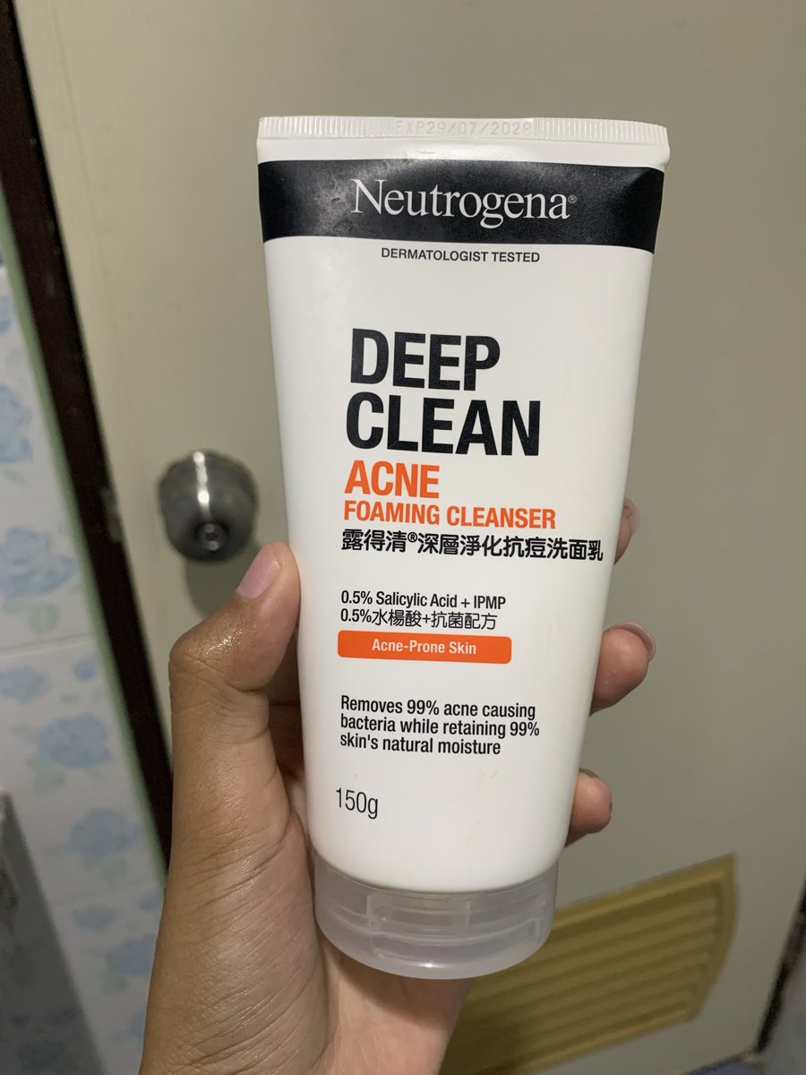 Laymor_'s tweet photo. ต้องยกให้ Deep clean เป็นโฟมล้างหน้าตัวเดียวที่เค้าใช้แล้วสิวไม่เห่อ อ่อนโยนมาก ไม่ทำให้หน้าแห้ง เหมาะมากสำหรับผิวแพ้ง่าย ไม่ระคายเคืองเลยยละ เค้าใช้สูตร Acne Foaming เป็นสูตรดูแลปัญหาเรื่องสิวโดยเฉพาะ 👍🏻👀 ช่วงก่อนหน้านี้เค้ามีปัญหาเรื่องสิวผด สิวเสี้ยนเยอะมาก ตัวนี้ถือว่าช่วยได้เลยละแม่ ✅🤏🏻

📍 https://t.co/hlbeQrn2ac

#ป้ายยา #Deepclean #shopeeaffiliate
