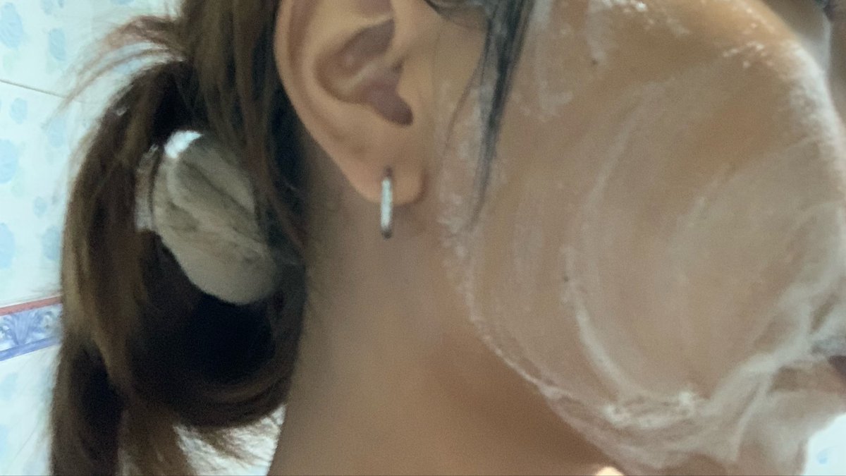 Laymor_'s tweet photo. ต้องยกให้ Deep clean เป็นโฟมล้างหน้าตัวเดียวที่เค้าใช้แล้วสิวไม่เห่อ อ่อนโยนมาก ไม่ทำให้หน้าแห้ง เหมาะมากสำหรับผิวแพ้ง่าย ไม่ระคายเคืองเลยยละ เค้าใช้สูตร Acne Foaming เป็นสูตรดูแลปัญหาเรื่องสิวโดยเฉพาะ 👍🏻👀 ช่วงก่อนหน้านี้เค้ามีปัญหาเรื่องสิวผด สิวเสี้ยนเยอะมาก ตัวนี้ถือว่าช่วยได้เลยละแม่ ✅🤏🏻

📍 https://t.co/hlbeQrn2ac

#ป้ายยา #Deepclean #shopeeaffiliate