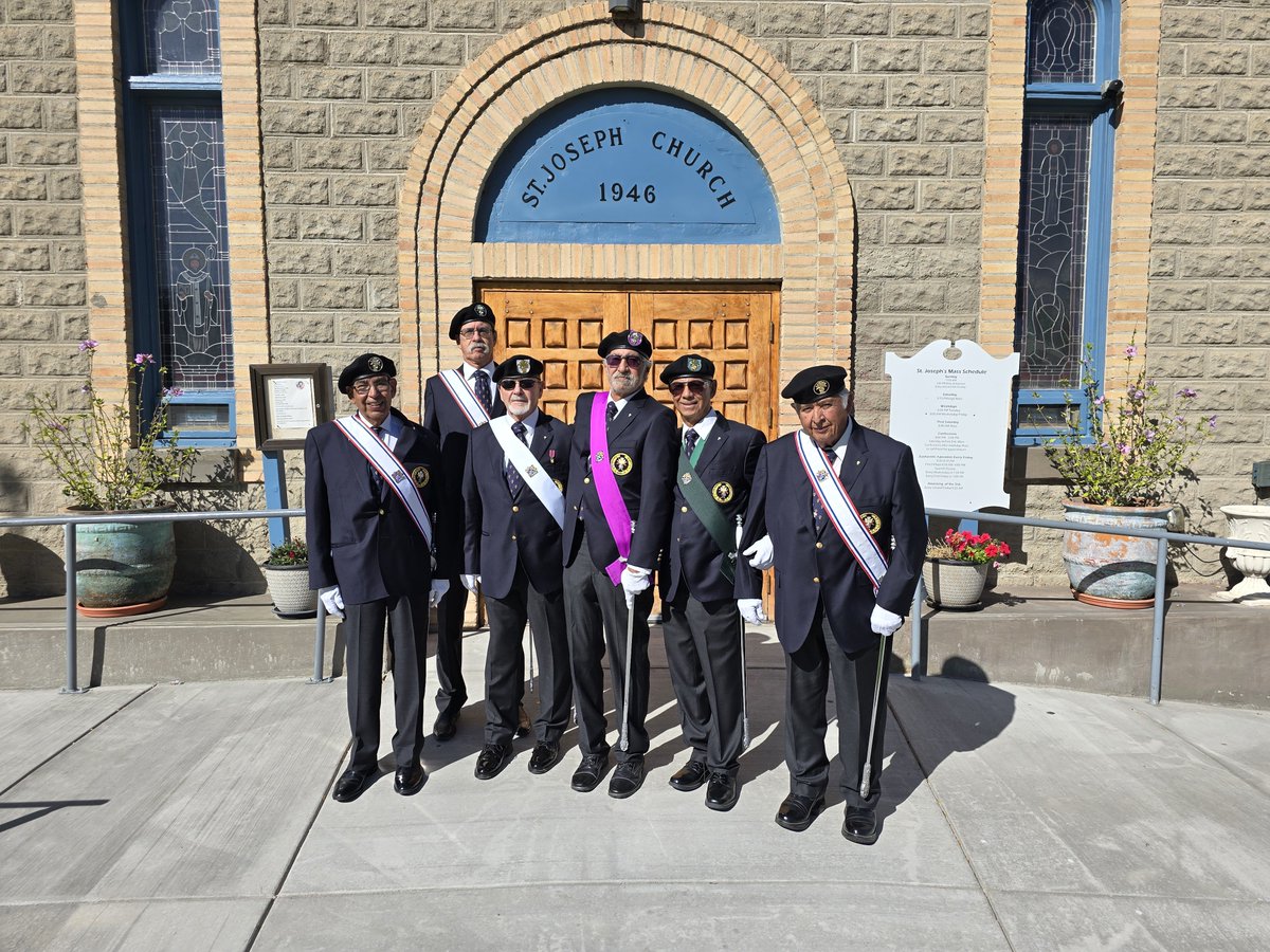 gitarmanNM505's tweet photo. It's that time of the year! We're celebrating our Spanish Fiesta at St. Joseph's Parish in Aztec, NM! 80 years strong in the Parish founded by our grandparents!
#GodisGreat
#sundayblessings
#aztecstrong https://t.co/FJrGL4l4a4