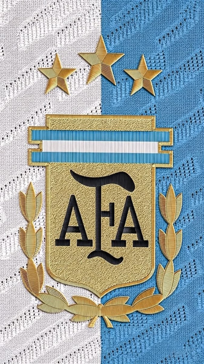 WinnaFC's tweet photo. 🚨| When Messi retires, Argentina is expected to lose about 40% of its football revenue, approximately $65 million a year.😳

AFA still want Messi to keep playing.🐐 https://t.co/i0kLD9OI9d