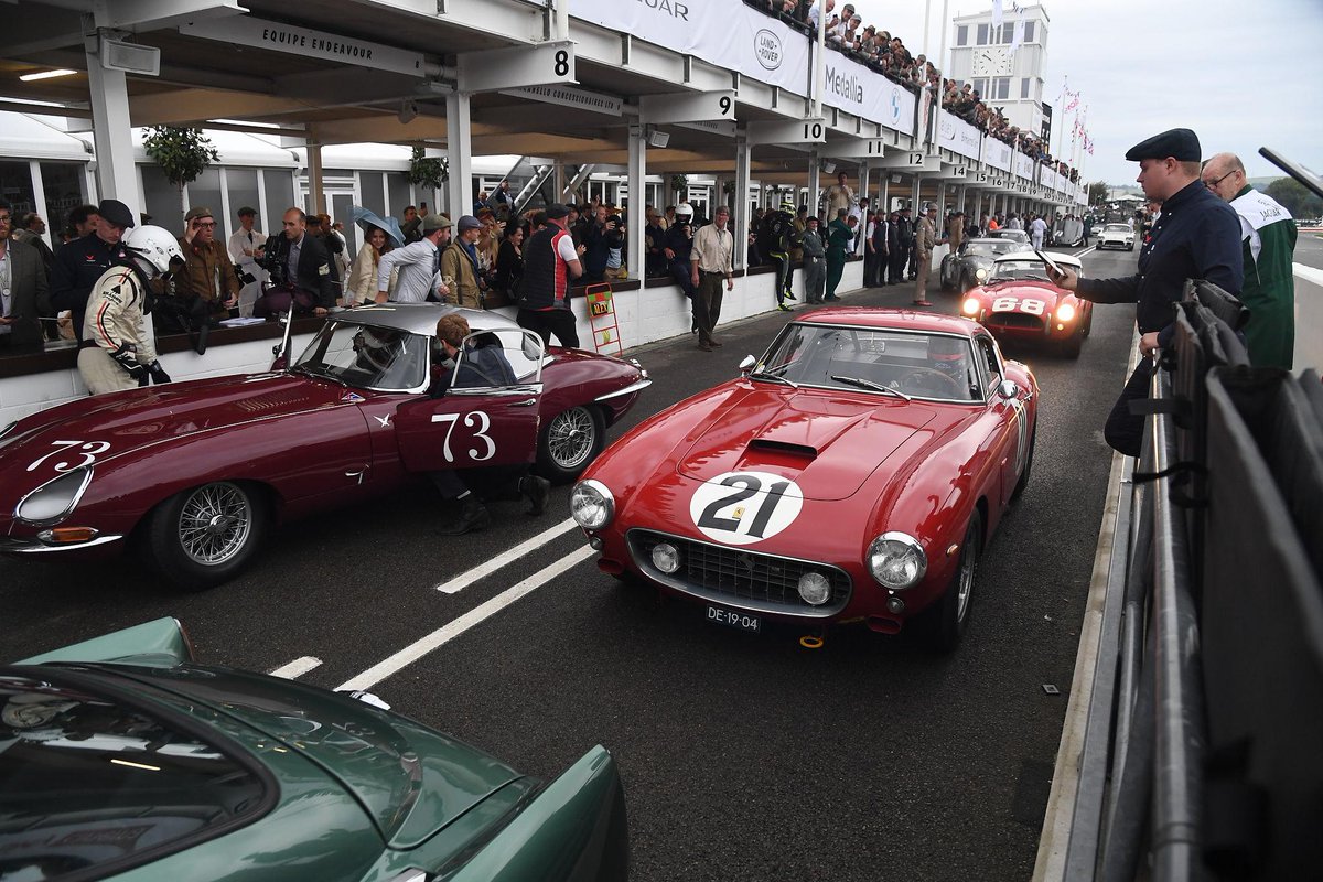 Lady330Boss's tweet photo. This is why we love classic cars. 🏁

The 2026 Goodwood Revival opened with the Stirling Moss Memorial Trophy, featuring legendary 1960s GTs including the Ferrari 250 GT SWB and Jaguar E-Type.

Pure racing history. ❤️

#Goodwood #ClassicCars #Ferrari #Jaguar https://t.co/7z0eM6GkUn