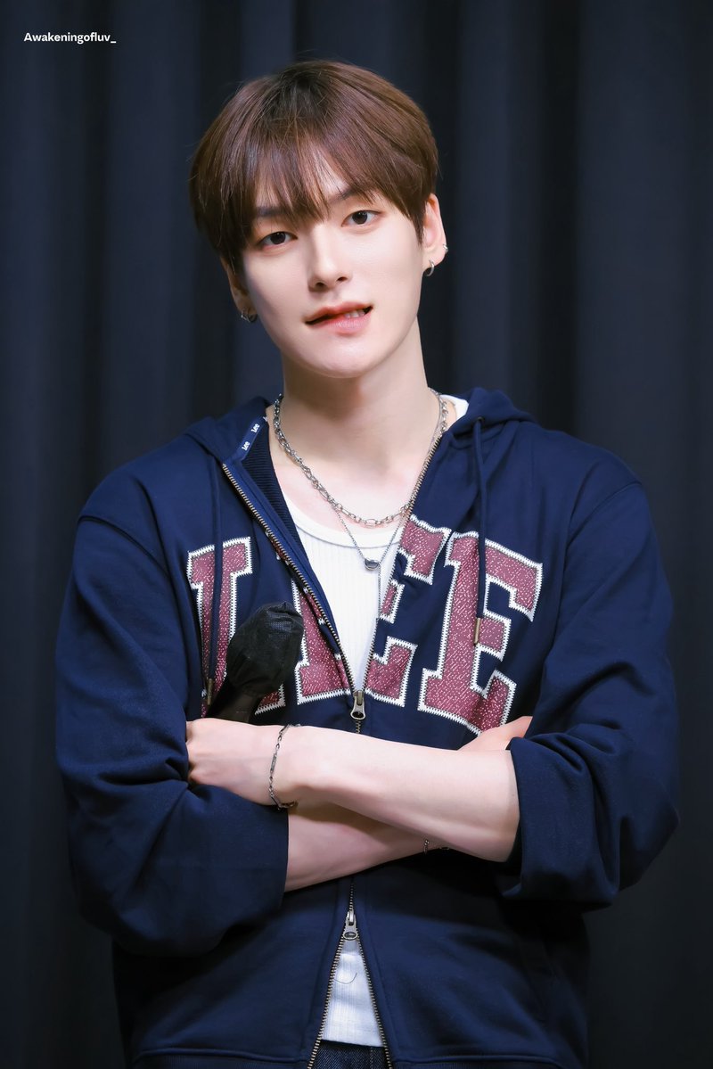Awakeningofluv_'s tweet photo. 261004 스타라이크

😽😽

#이펙스 #EPEX #위시 #WISH #곽다윗 https://t.co/cT3cvWhTGR