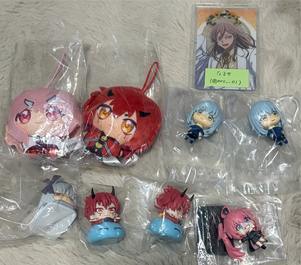 nrs__01's tweet photo. 転スラ ガチャガチャ おねむたん ゆめぬい しろくろカプセル ひょこっこコレクションフィギュア メモリーカットステッカー 一番くじ コースター フォトカード [交換・譲渡・買取]

譲▶1〜3枚目

求▶︎リムル、ルミナス、ヴィオレ(ウルティマ)
定価＋送料

譲渡一部キャラは抱き合わせ必須になります https://t.co/1Jx5TjNYco
