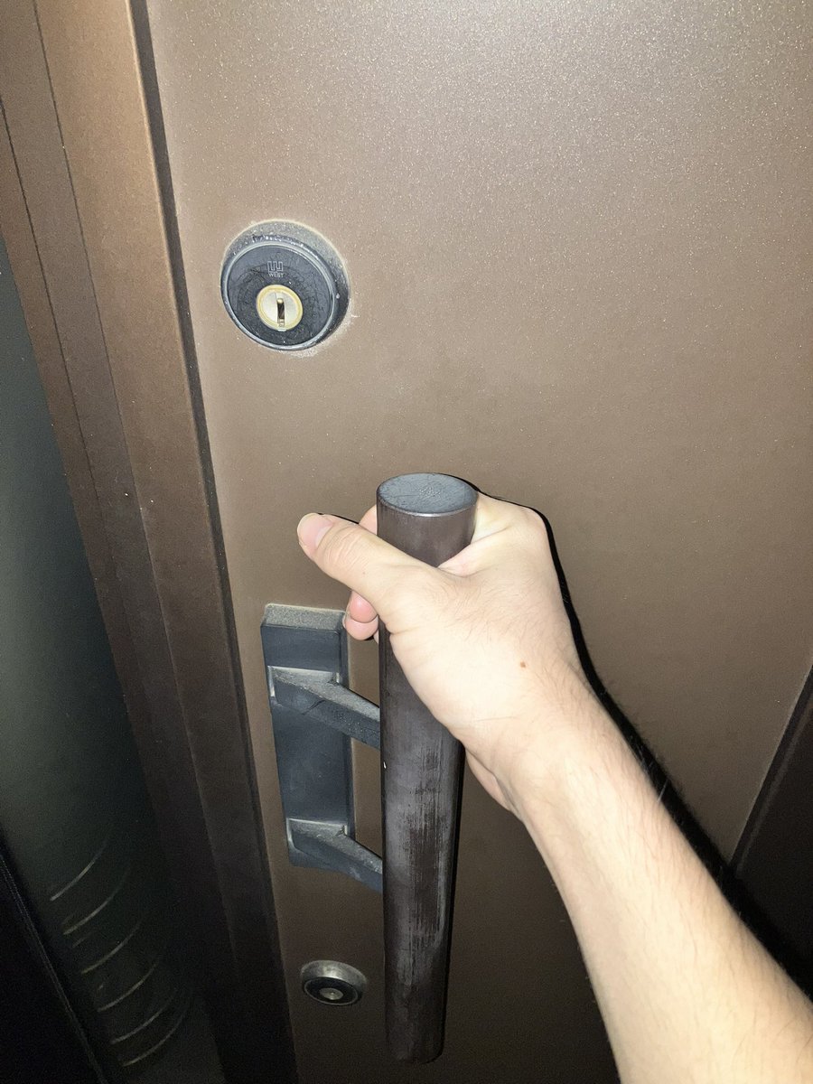 FP_KNOTPRISM's tweet photo. 帰宅これで俺の朧ミュに脳焼かれた人間の聖地（？）巡礼&amp;お寺巡りと
ノナカの野望1周年記念イベント〜長崎初陣〜は終了
最初から最後までかなりバタバタした遠征になったけどこれが俺らしいとも思うし何より全部楽しかったから満足
対戦ありがとうございました
#ノナカの野望
#朧ミュ2026 https://t.co/1XUurLfX22