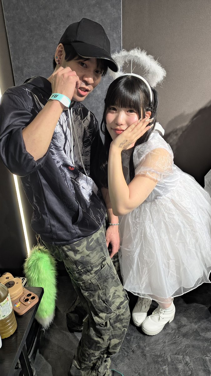 yu042502's tweet photo. 10/3(土)大須TOYS＆RAD HALLのLiT FES、4(日)Zephyr Hall AQARIUM＆RAD HALLのRAD THE LIVEでミラファンのめめ💚とチェキ😄💚
今週もおつめめいつも幸せありがとう😌💚
＃LiTFESLIVE
＃大須TOYSRADHALL
＃AQARIUMLIVE
＃ZephyrHall
＃RADTHELIVE
＃RADHALL
＃ミラファン💚💙🤍💛❤️💜🩷🩵
＃徳川めい💚 https://t.co/Eio4OErBKg