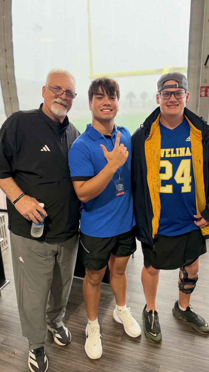 JP_Zepeda50's tweet photo. Had an amazing time last night watching TAMUK get the 28–21 win!

I really appreciate the time and opportunity given to me by the coaches and staff. Getting to experience the atmosphere and see the culture this team has up close was awesome.

Thank you for having me! Go Javelinas!

@CoachJm0 
@CoachCarter_49 
@GageAnderson01 
@coachscottparr8 
@mark_gibson9 
@JavelinaFB