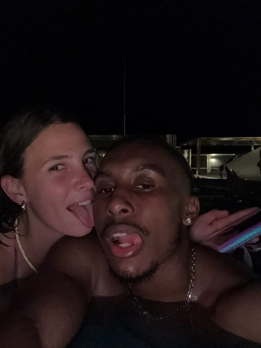 SageHunt64853's tweet photo. #InterracialCouple #WWBM #WhiteWomanBlackMan #BlackManWhiteWoman #MixedCouple #InterracialLove #BNWO https://t.co/FYR3D7ktIw
