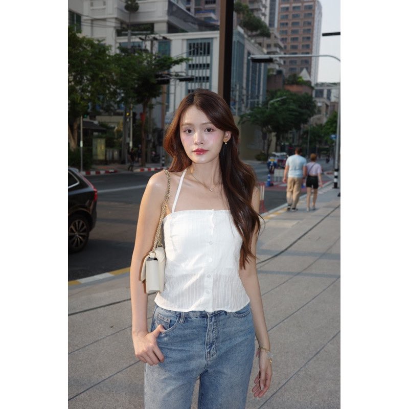 XxqltfxX's tweet photo. Bemychic (บีมายชิค) สีขาว ใส่1ครั้ง 320.-

Size S

📬 shipping 35

#ส่งต่อเสื้อผ้า #ส่งต่อเสื้อผ้ามือสอง #เสื้อผ้ามือสอง #โล๊ะตู้เสื้อผ้า #vghbkk #cintageshop #stylistshop #ส่งต่อcintage  #ส่งต่อduex #cryingcenter https://t.co/vXMxExpW02