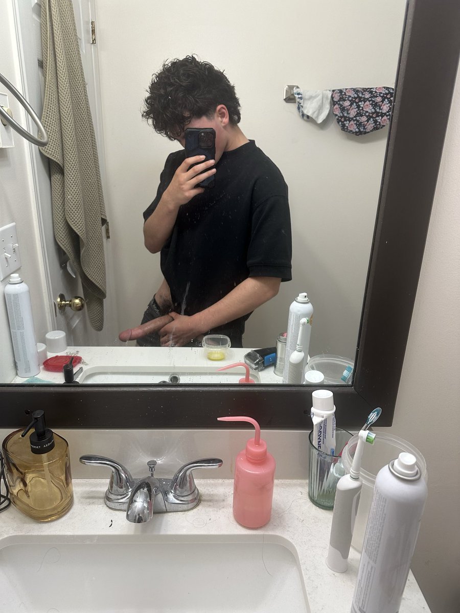youngdick2011's tweet photo. https://t.co/tsFzZz6znY