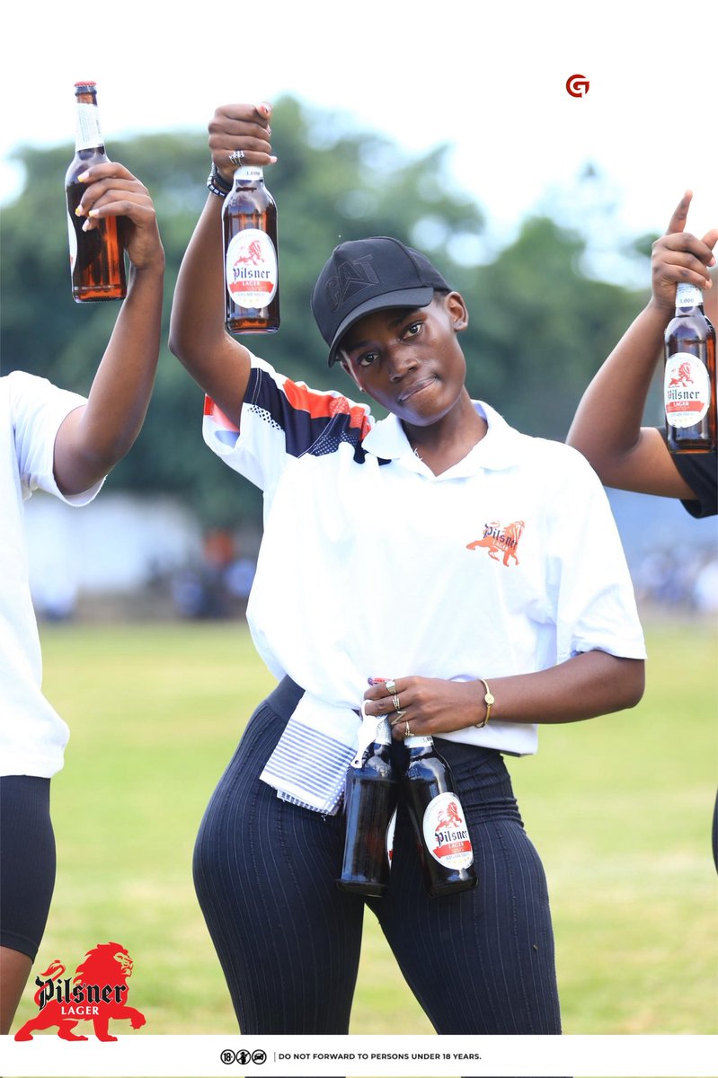 GalaxyFMUg's tweet photo. What’s a Galaxy football match without some Pilsner Lager? 

E Luzira Play Grounds kikute 🍺 

#GalaxyFMVsLuzira

#ZzinaLifeStyle | #ReachForMore | #StandTallStrideOn https://t.co/gwrWcY7dFD