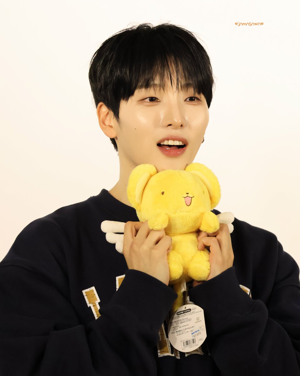 jnmnsnwn's tweet photo. 261003 디다뮤 대면

#원어스 #ONEUS #서호 #SEOHO https://t.co/vYFiIKlSpF