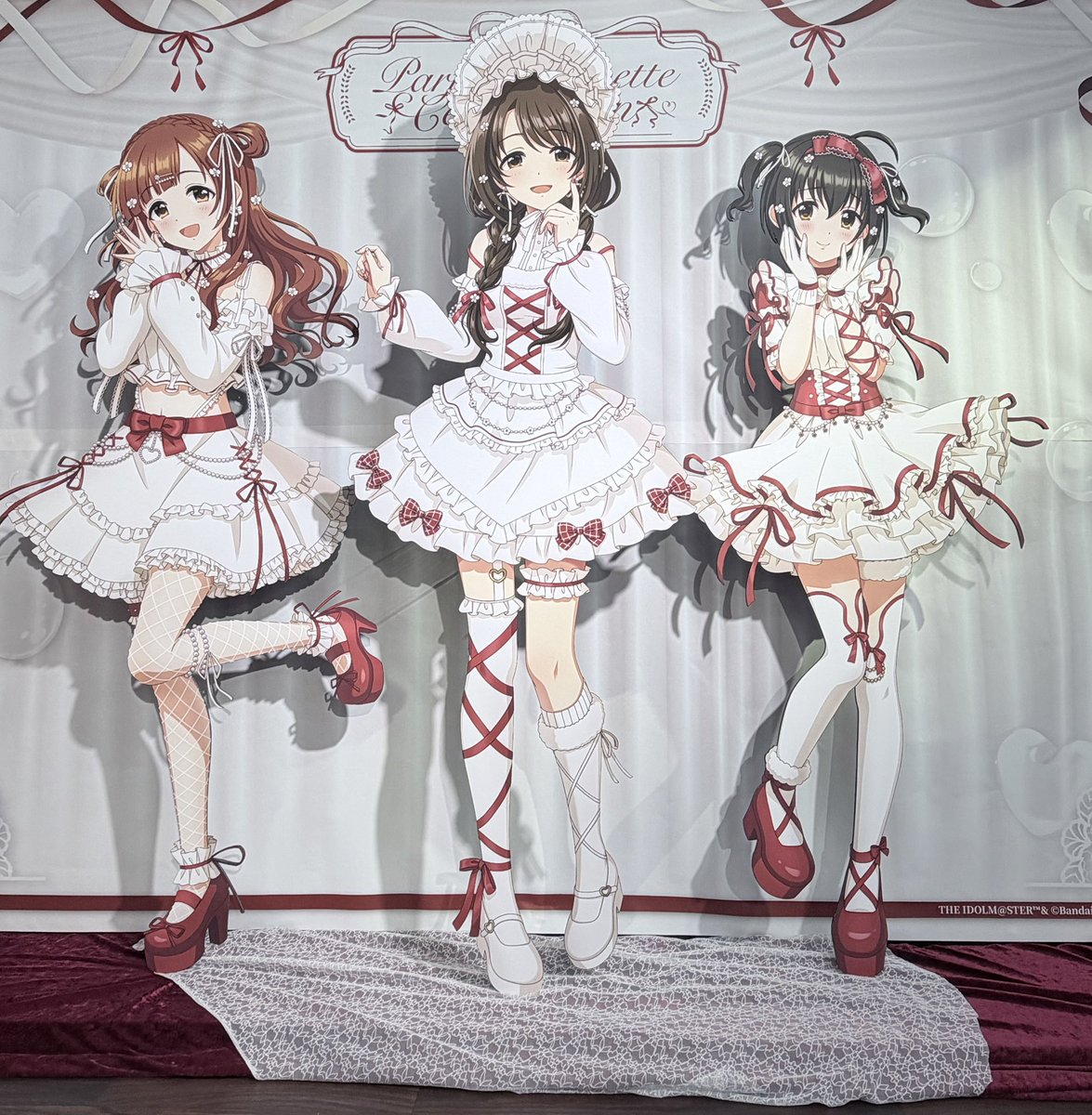 Necross_star's tweet photo. デレマスのポップアップ行ったンゴ！！

最近はフチなし等身大パネル流行ってるねぇ https://t.co/c5x0qbGYk5