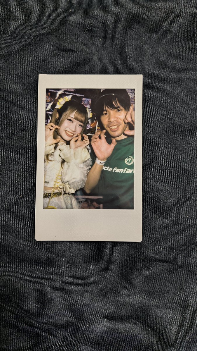 yu042502's tweet photo. 10/3(土)大須RAD HALLのLiT FES LIVEでミラファンのゆなちゃん💛とチェキ😄💛ゆなちゃんと言えば🦁‼️可愛い〜肉食動物やねぇ～☺️💛
＃LiTFESLIVE
＃大須RADHALL
＃ミラファン💛💚💙🤍❤️💜🩷🩵
＃高橋ゆな💛 https://t.co/c1SLRSQu9U