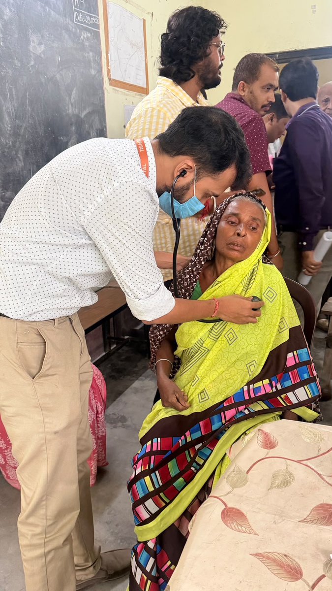 NHMSonitpur's tweet photo. A Health Camp under #SewaSankalpAbhiyan was held today at Chandra Nath Sarma Higher Secondary School under Bihaguri BPHC, providing accessible and quality healthcare services to the community. 

@MoHFW_INDIA @TheAshokSinghal @nhm_assam @DCSonitpur @diprosonitpur https://t.co/4beSnLf9xO