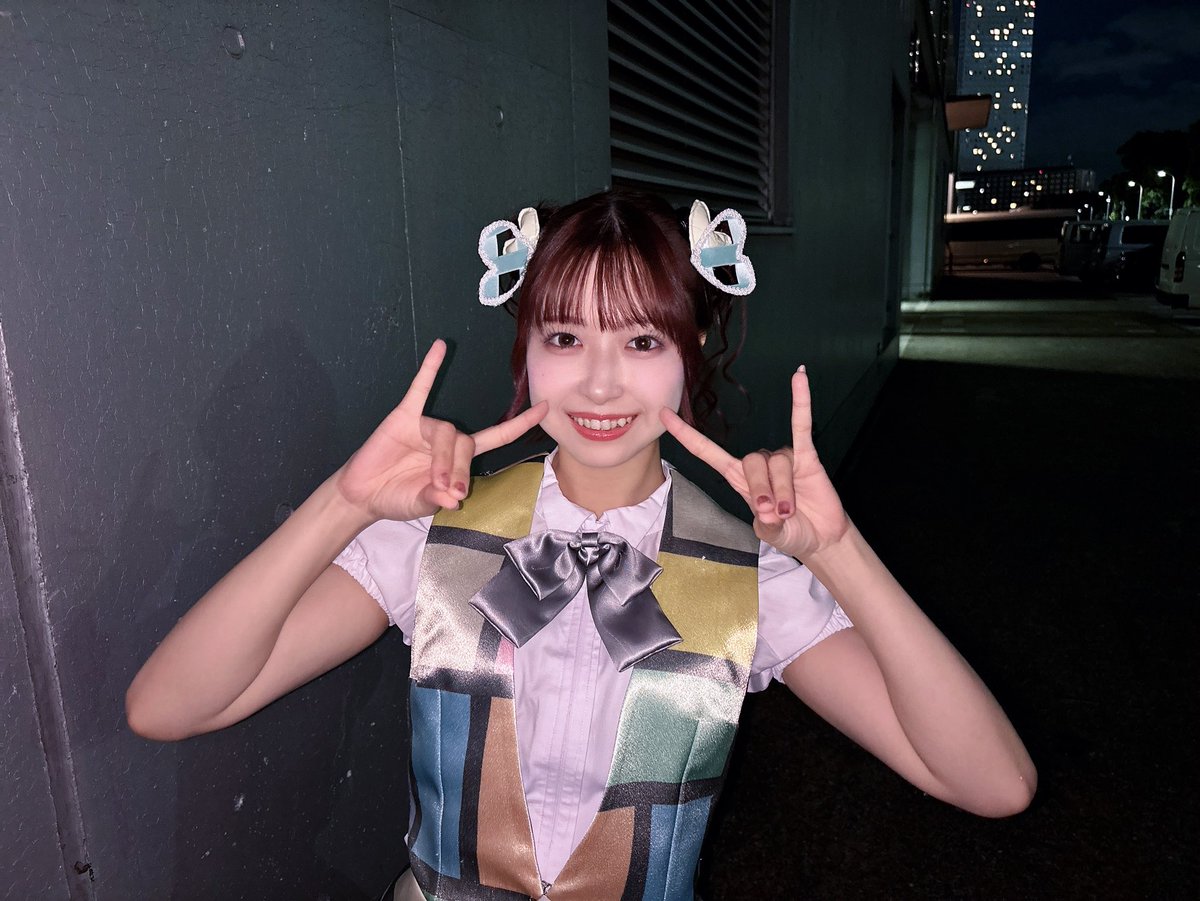 harupyon_0525's tweet photo. #AKBが好きish 
東京全国握手会ありがとうございました🤝

このシングルもたくさんのファンのみなさんと
対面でも画面越しでも目を見ていろんなお話出来てとても幸せでした😊

いつも幸せをありがとう✨
大好き🫶🫶🫶 https://t.co/Tpx6OMr3c4