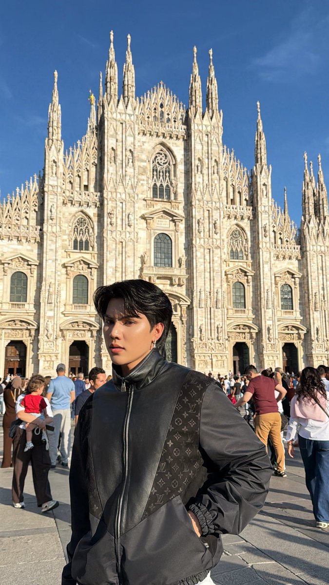 fort_fts's tweet photo. Hi Milan 🇮🇹🖤

#FortFTS #ComeFortZon #BabyFeat https://t.co/BBKdXiSSC5