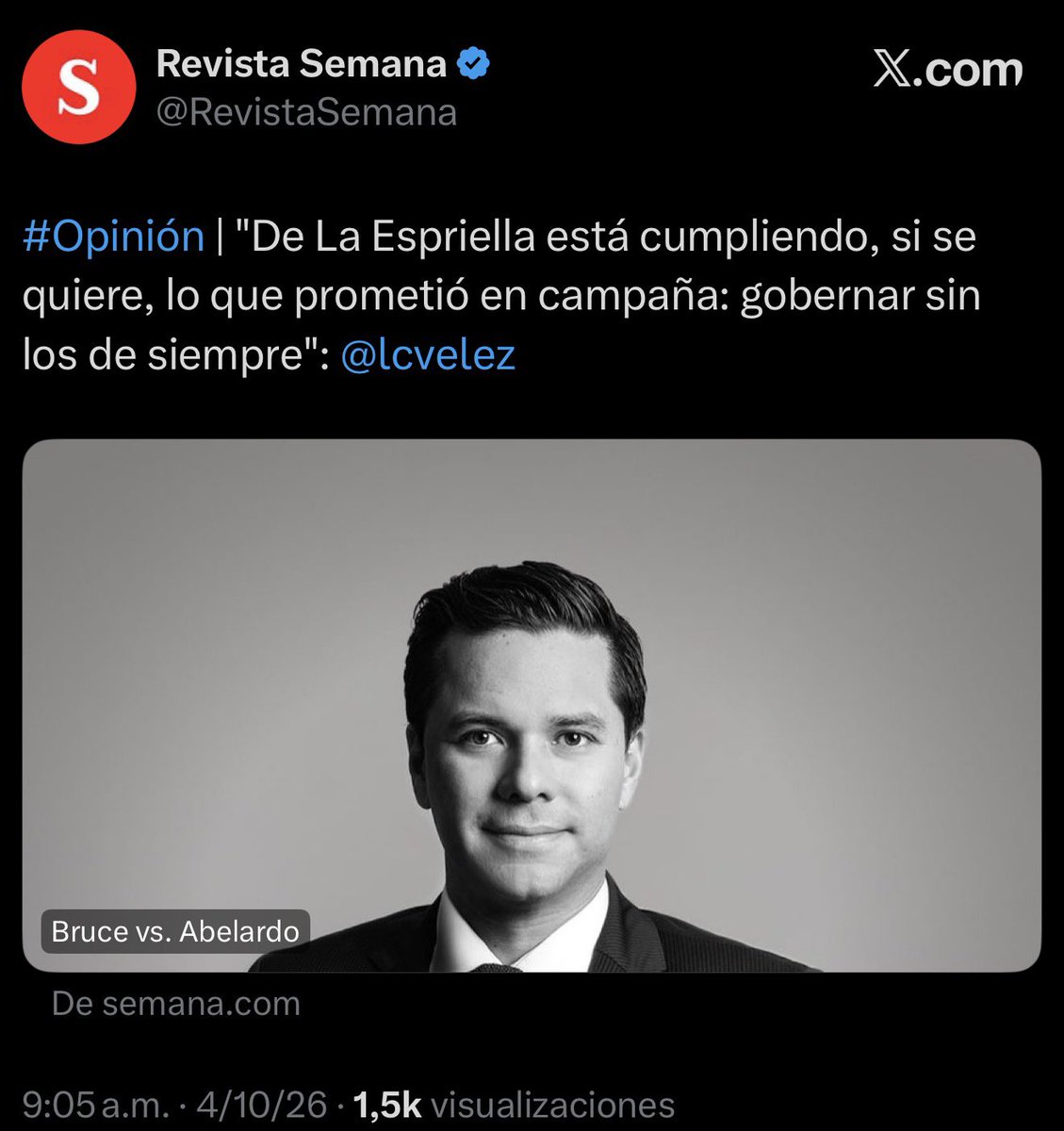 RichiMalagonS's tweet photo. ¡LAS BODEGAS DE LA DERECHA! 🚨

Luis Carlos “Pollo Triste” Vélez, el mismo que me bloqueó y entuteló por denunciar sus oscuros negocios con @ABDELAESPRIELLA, ahora sale a defender el autoritarismo de su Tigre de papel.

Mucho hablaron de democracia y dictaduras, pero sus intereses se contradicen con el claro patrón autoritario de Abelardo, quien se ha dedicado a echar o presionar la renuncia de personas que osen criticarlo, así lo hayan apoyado en campaña.

Además, trata de hacer el lavado de cara con mentiras y tergiversaciones —como buen abelardista—: dice que están cumpliendo el gobernar con “los nunca”, omitiendo el poco de nombramientos oscuros de familiares, cercanos y hasta de corruptos que han venido a ocupar los altos cargos de este “Gobierno”.

Hoy queda una vez más demostrado que Vélez no es un periodista sino un bodeguero y que SEMANA ya no es una revista sino un panfleto a las órdenes del régimen fascista de Abelardo.