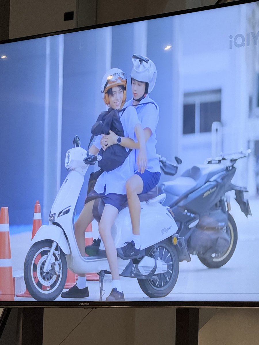 fordtiamusic's tweet photo. นี่ให้หมวกกันน้อกนะ 

LOVEX3 A TURNING POINT 

#LOVEx3_EP8 https://t.co/8hs5HgqdnW