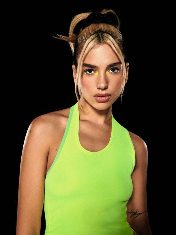 ThePopStuff's tweet photo. 🚨 According to insiders, Shakira and Dua Lipa have recently recorded a song together, They’re reportedly expected to release the iconic track in November. https://t.co/vi7XrAP5Is