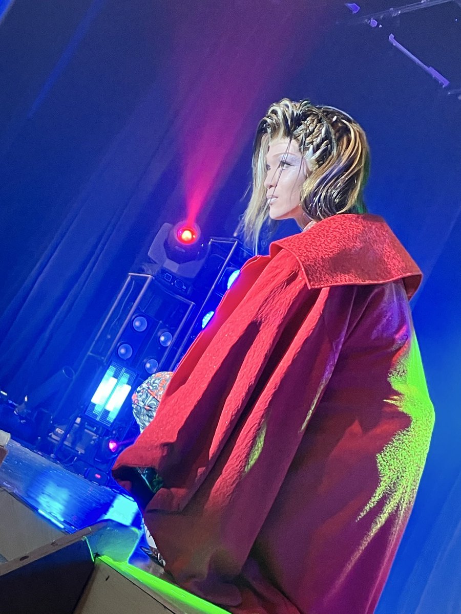wi_3125h's tweet photo. ＃一関山桜桃の湯　＃桃の湯劇場
＃劇団錦　10/3夜
＃錦琳音
高身長でスタイル抜群だから
コート羽織る舞踊がより格好良い✨
天然⁇喋るとオモロ〜くなるんやね！ https://t.co/trOc0xU430