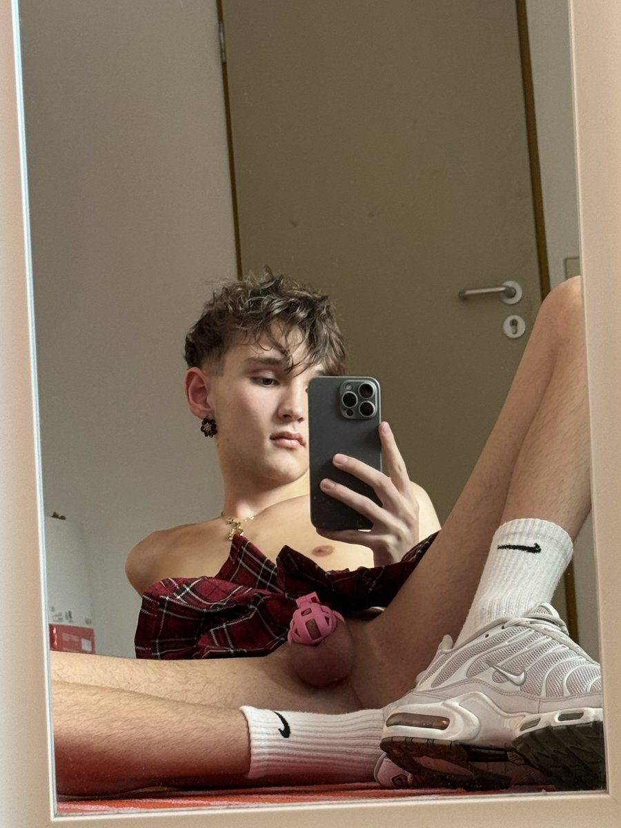 lockedcarl's tweet photo. New With Face 
#locked #locktober #twink https://t.co/HizF2MPjhj
