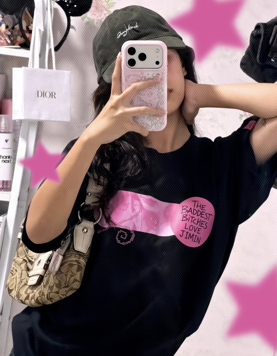 pixiemails's tweet photo. babygirl in control, i fee like jimin 🩷⭐️ https://t.co/E9CRSAJjs4