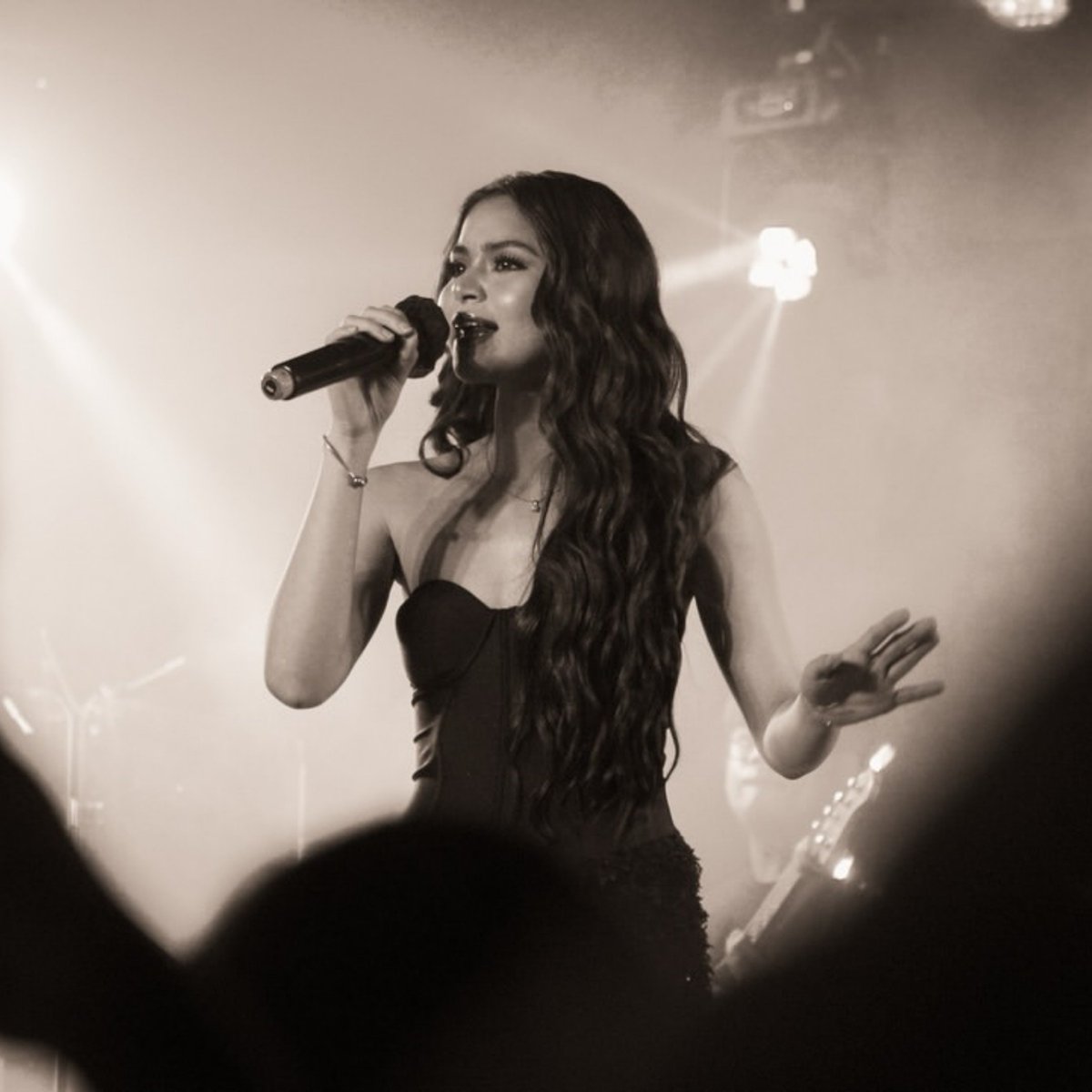 aria_jls's tweet photo. when it's singer aubrey mode >> https://t.co/1PWqt84oCf