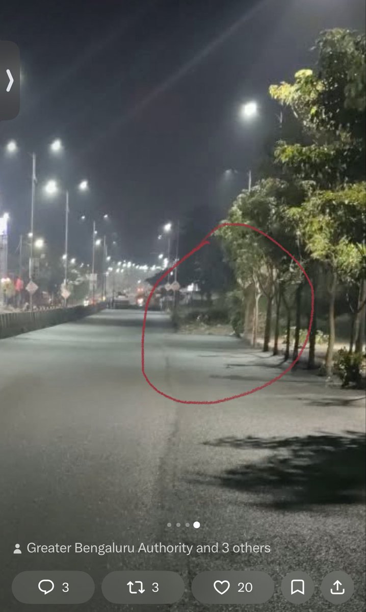 hsachin's tweet photo. @comm_blr_south @GBA_office @GBAChiefComm @krishnabgowda @blrcitytraffic Lack of simple common sense by highly enriched GBA! @krishnabgowda 

Just asphalting would not solve the traffic issue, having simple straightforward standards would really work. https://t.co/nZBf275biP