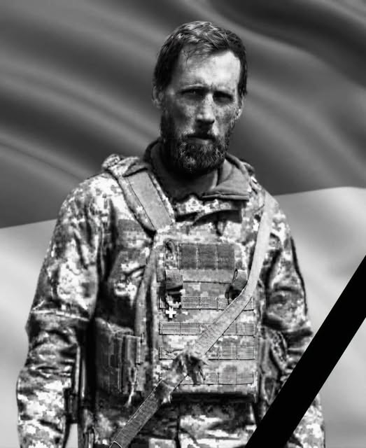 pogrebeckij's tweet photo. На жаль, сьогодні Львівщина прощається із ще одним захисником:
📷 Мирон Бучин
Житель села Стрілки Стрілківської територіальної громади. Проходив військову службу на посаді командира 3 розвідувального відділення розвідувального взводу військової частини A7379. Тривалий час вважався безвісти зниклим. Загинув захисник 7 серпня 2025 року поблизу населеного пункту Родинське Покровського району Донецької області.
Вічна шана та памʼять
