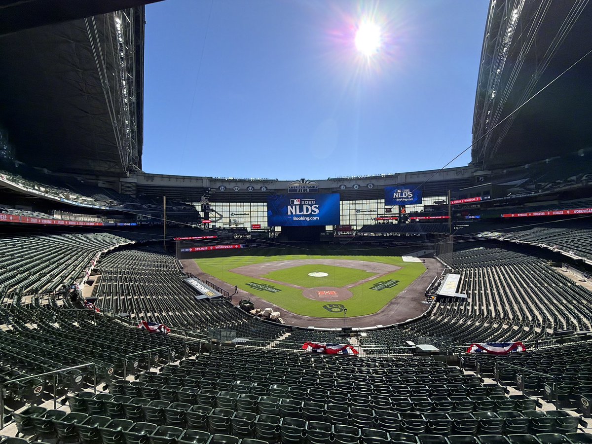 SammyLev's tweet photo. The roof is open here in Milwaukee. 

We shall see if stays open for today’s game. https://t.co/iUE42cHcWN