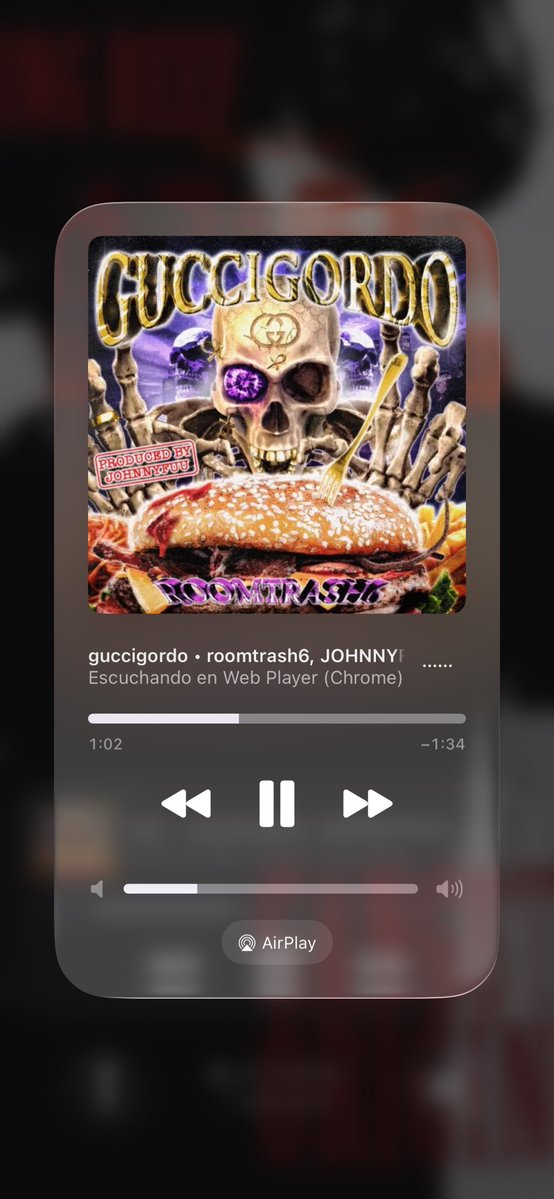 leilaa444a's tweet photo. listening al antuan en vez de estar haciendo las 89 prácticas para mañana 🥰 https://t.co/MqLBTpaZPJ