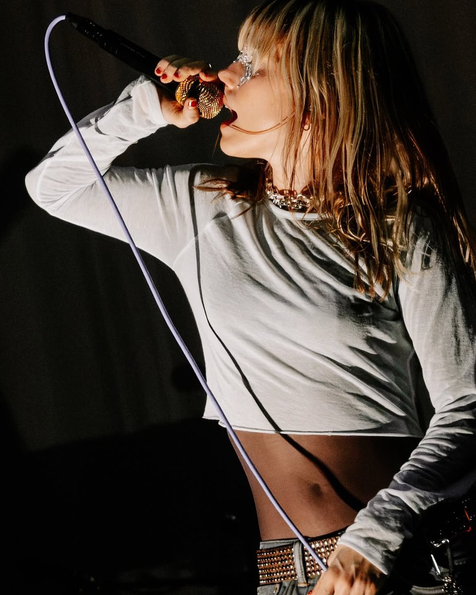 hotgrlbummer's tweet photo. "The Hayley Williams Show"

Mountain View, CA

10/2/26 https://t.co/UOz1nwSDXX