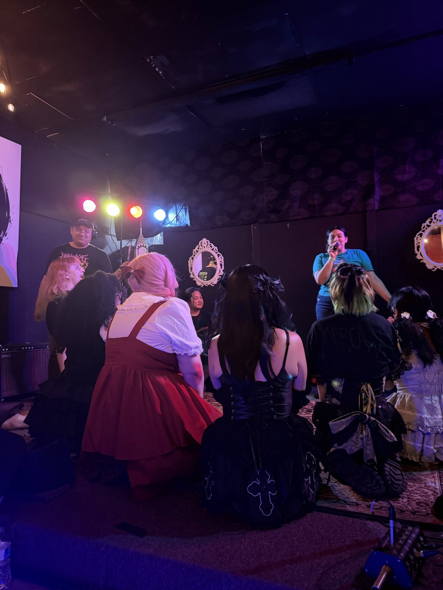 _Belzar's tweet photo. AniKai Vol. 3 DONE ✅
AniKai Vol. 2 was the first kaigai idol event I’ve ever been to, so I was super  excited to attend Volume 3 with new and familiar faces performing. Can’t wait for the next one 🫶
@AniKaiEvents 
#arrowventures #otchiikatsu https://t.co/LEOi7HYuHa