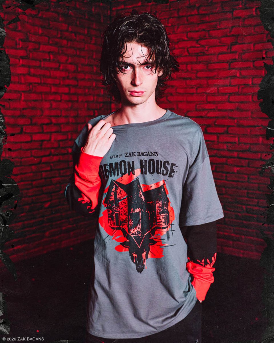 HotTopic's tweet photo. there are things in this world that we will never fully understand. (~understand~) Want answers? https://t.co/NdZnbjgwrW 👻 https://t.co/IRegtZ8X1e